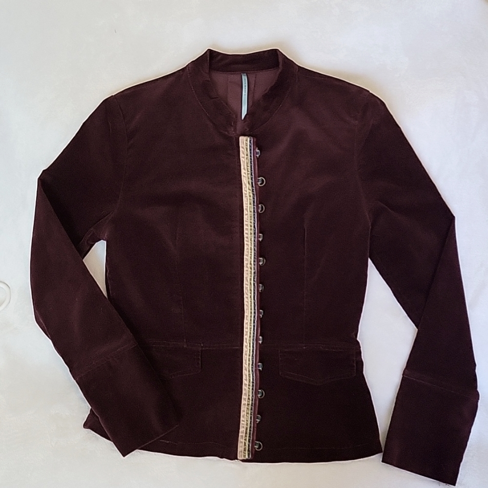 Velvet Look Cropped, Fitted Jacket, Petite size S